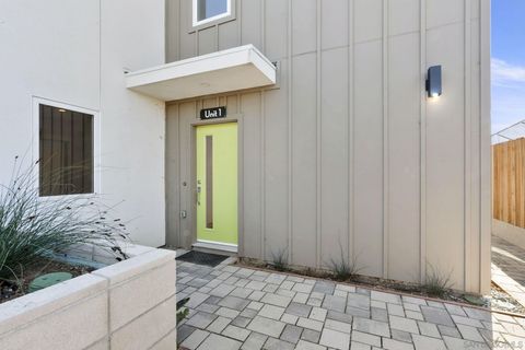 3209 L Street San Diego CA 92102