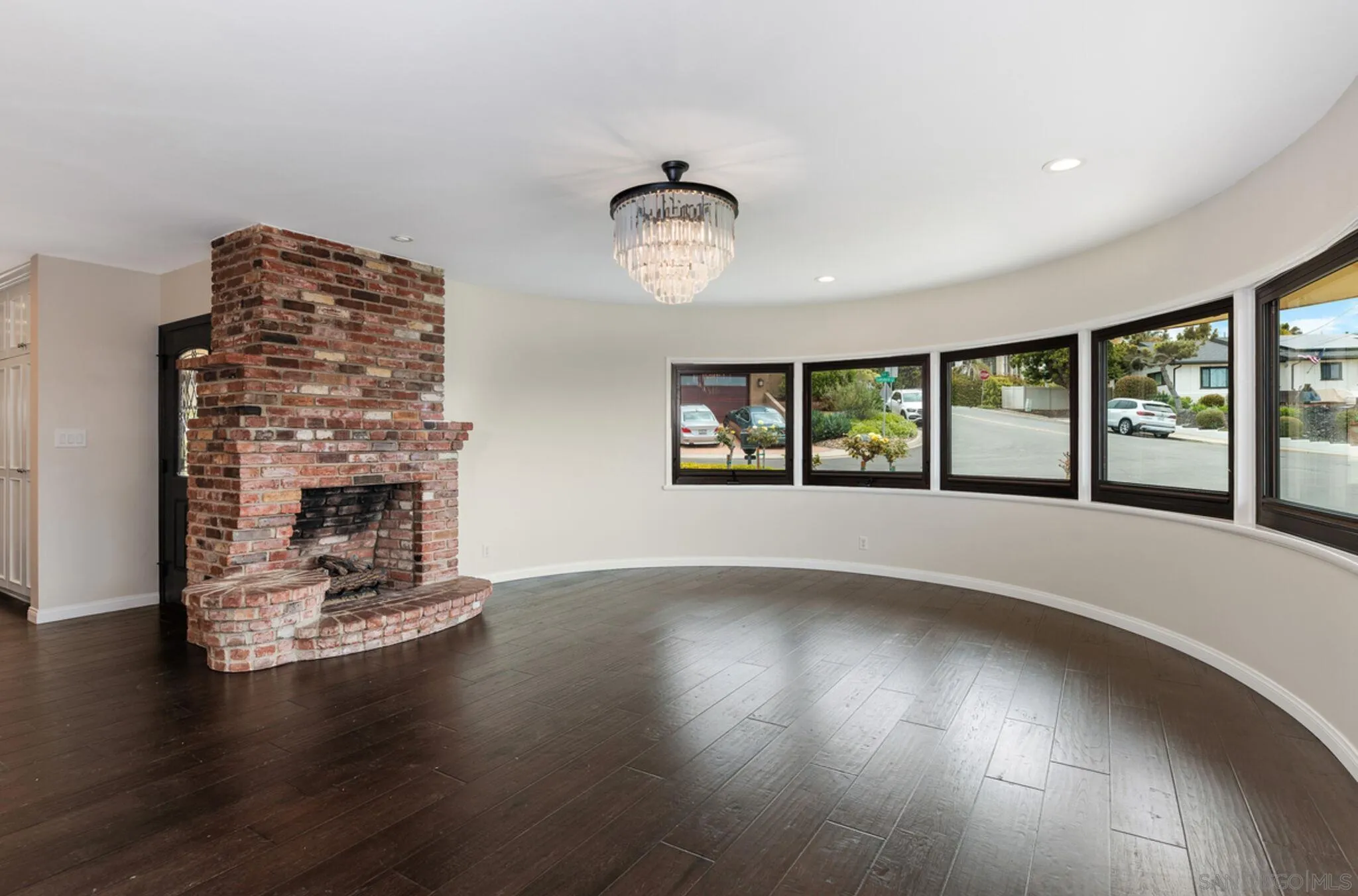 La Jolla, California 92037, United States, 3 Bedrooms Bedrooms, ,2 BathroomsBathrooms,Residential,Active,106066