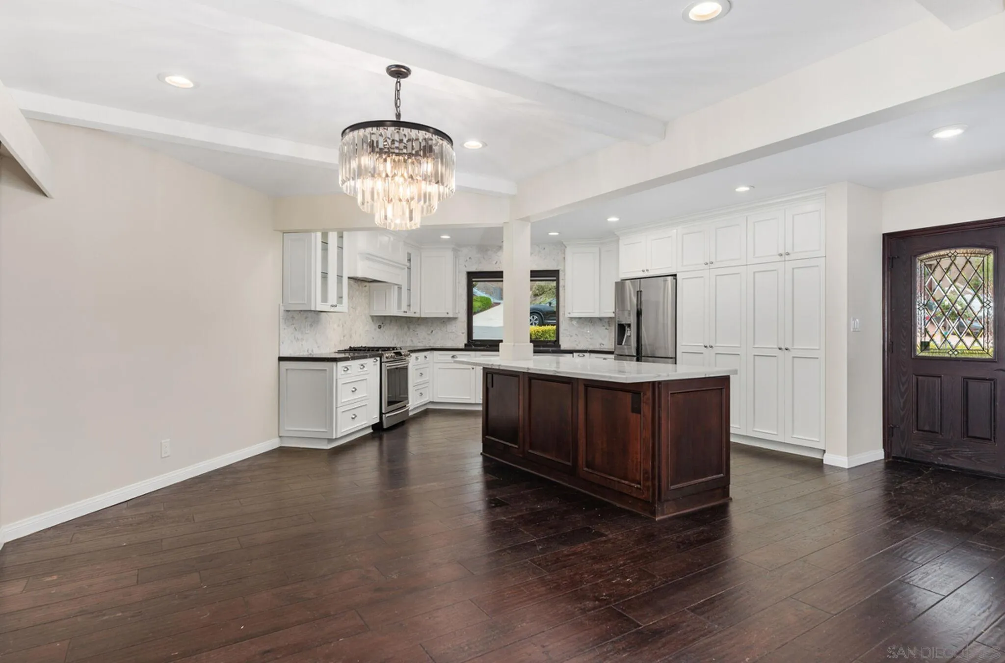 La Jolla, California 92037, United States, 3 Bedrooms Bedrooms, ,2 BathroomsBathrooms,Residential,Active,106066