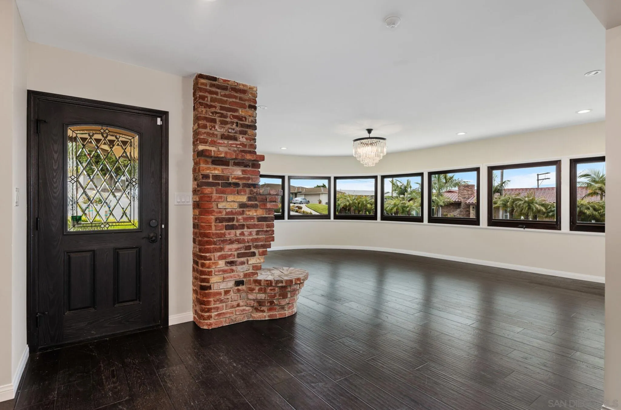 La Jolla, California 92037, United States, 3 Bedrooms Bedrooms, ,2 BathroomsBathrooms,Residential,Active,106066