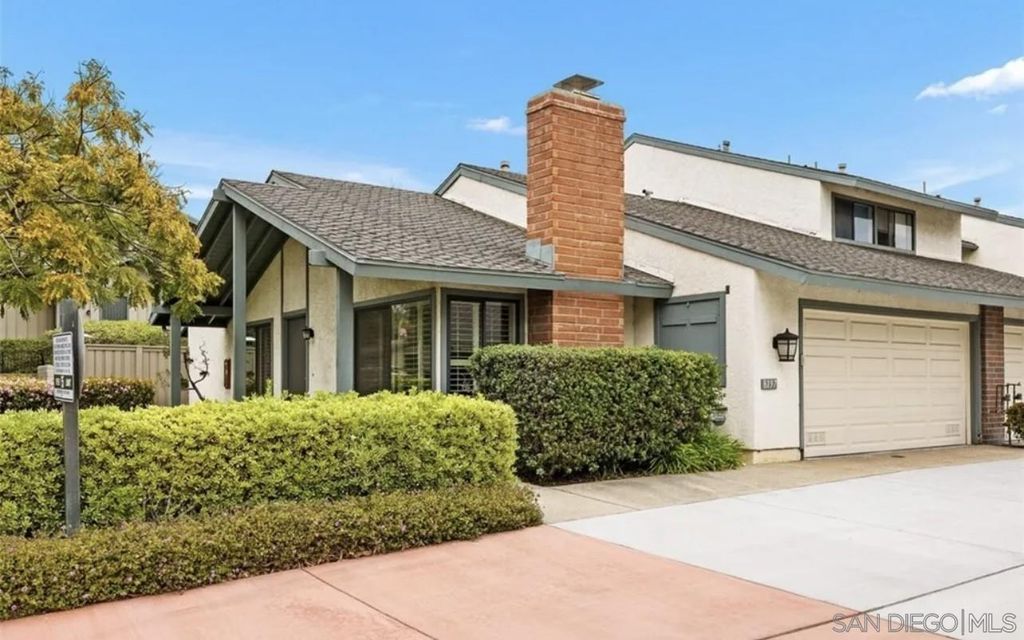 Photo of 8197 Via Mallorca, La Jolla, CA 92037 (MLS # 250019203)