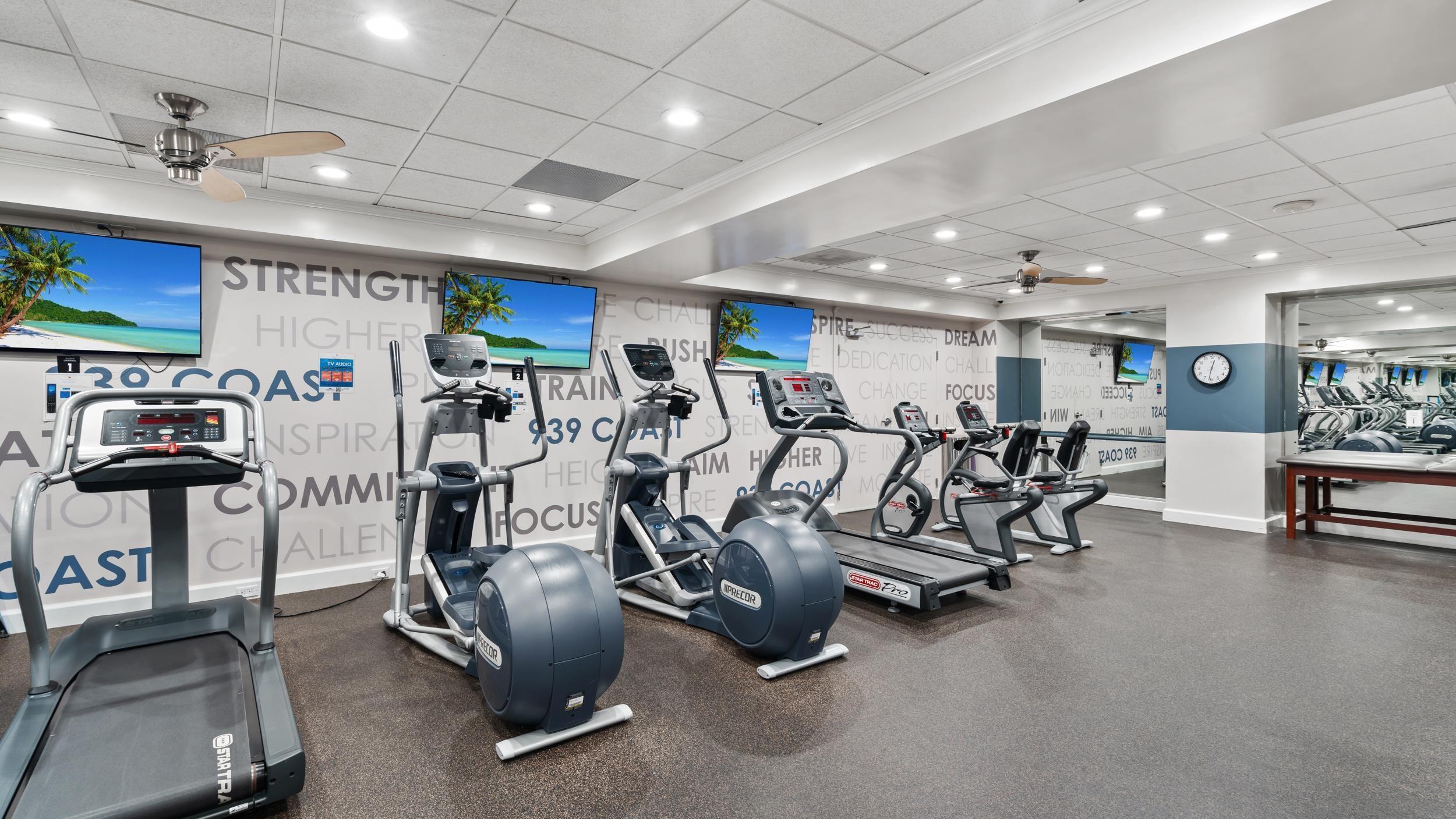 939 Coast Blvd 3D