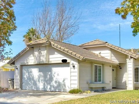 Single Family Residence in La Mesa CA 3875 King St.jpg