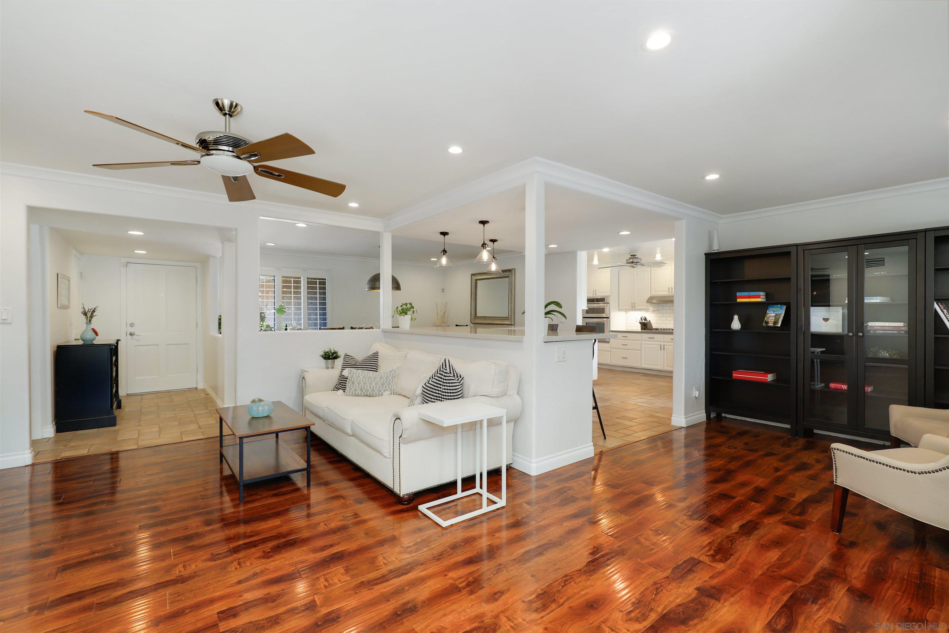 5655 Lone Star Dr