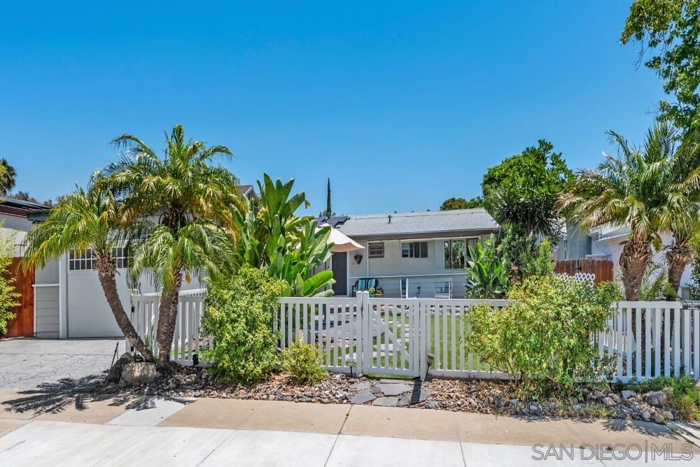 5327 Saxon St