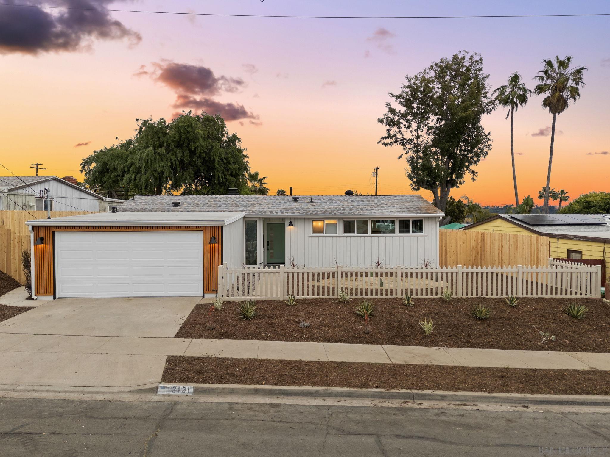 2121 Cardinal Dr