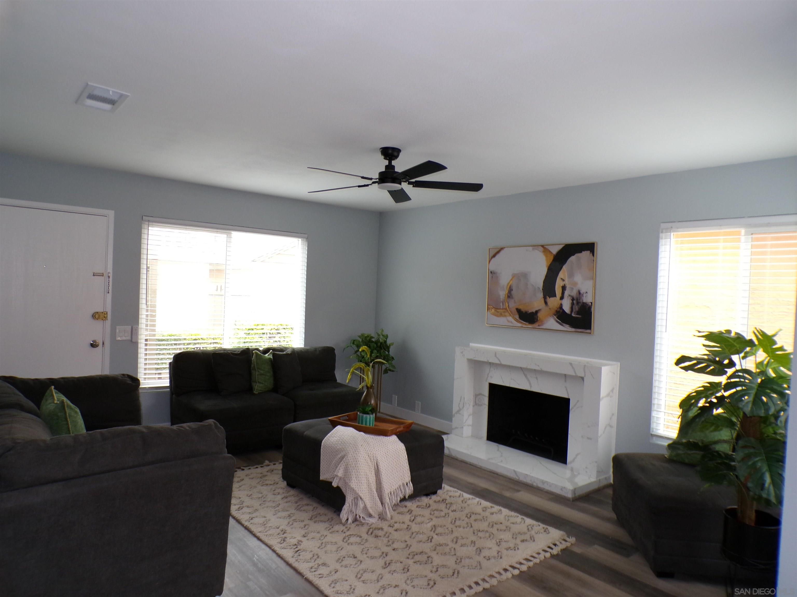 10563 Caminito Glenellen