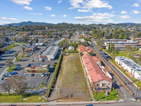 1325 N Broadway Escondido CA 92026