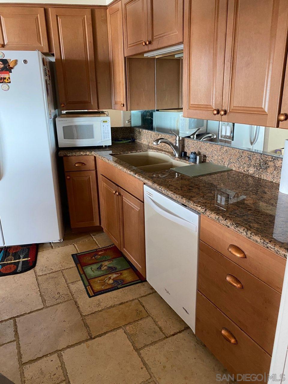 4909 Orchard Ave 101