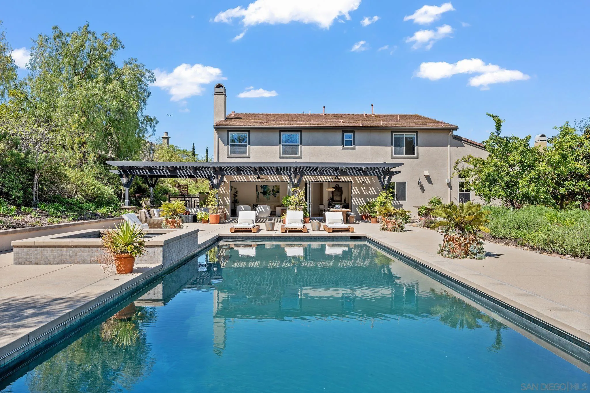 San Diego, California 92131, United States, 7 Bedrooms Bedrooms, ,5 BathroomsBathrooms,Residential,Active,128103