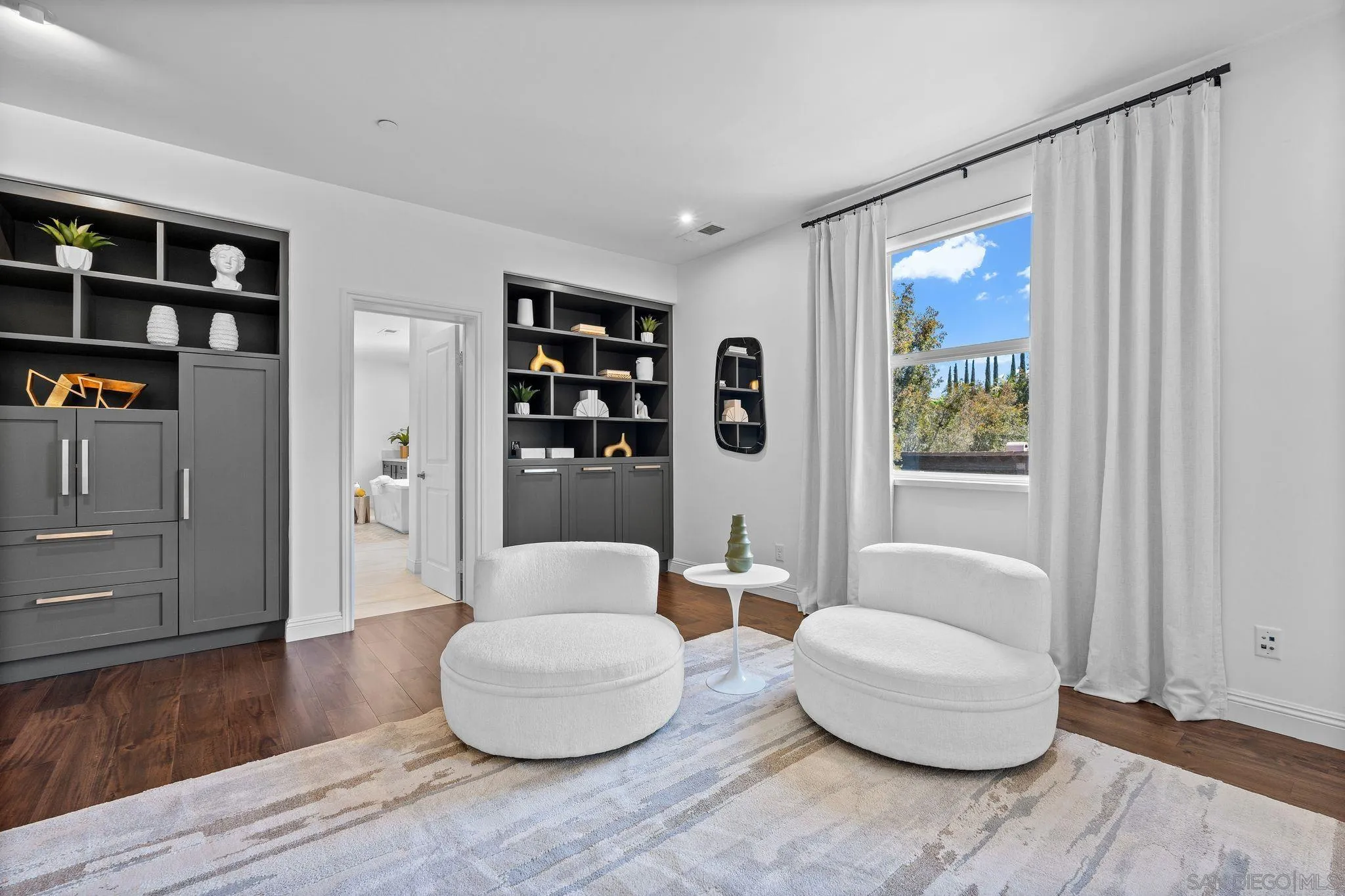 San Diego, California 92131, United States, 7 Bedrooms Bedrooms, ,5 BathroomsBathrooms,Residential,Active,128103