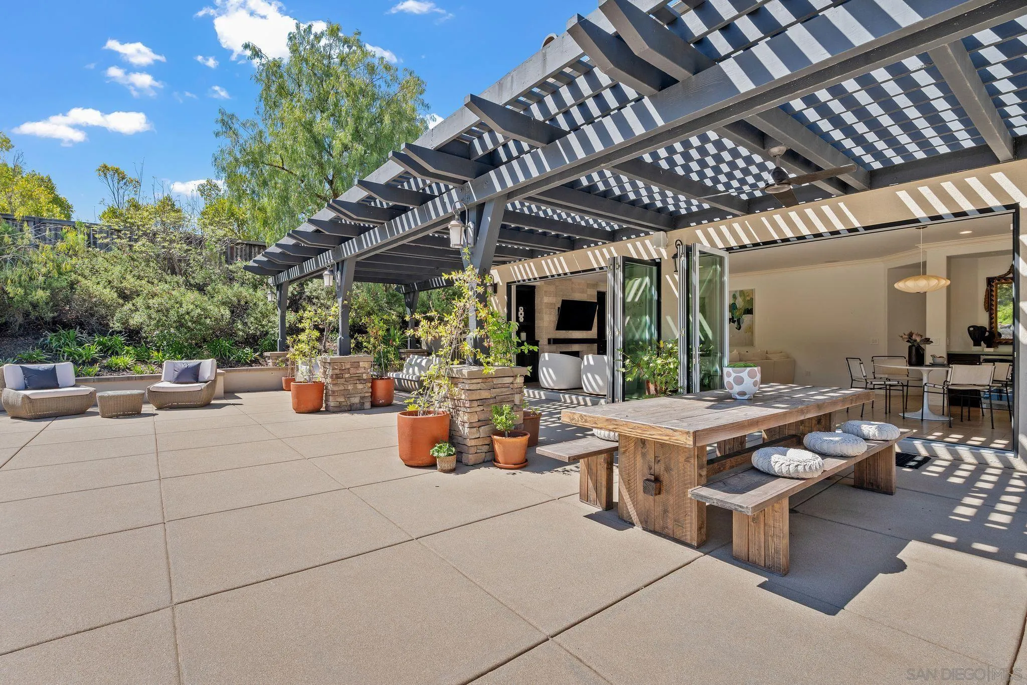 San Diego, California 92131, United States, 7 Bedrooms Bedrooms, ,5 BathroomsBathrooms,Residential,Active,128103