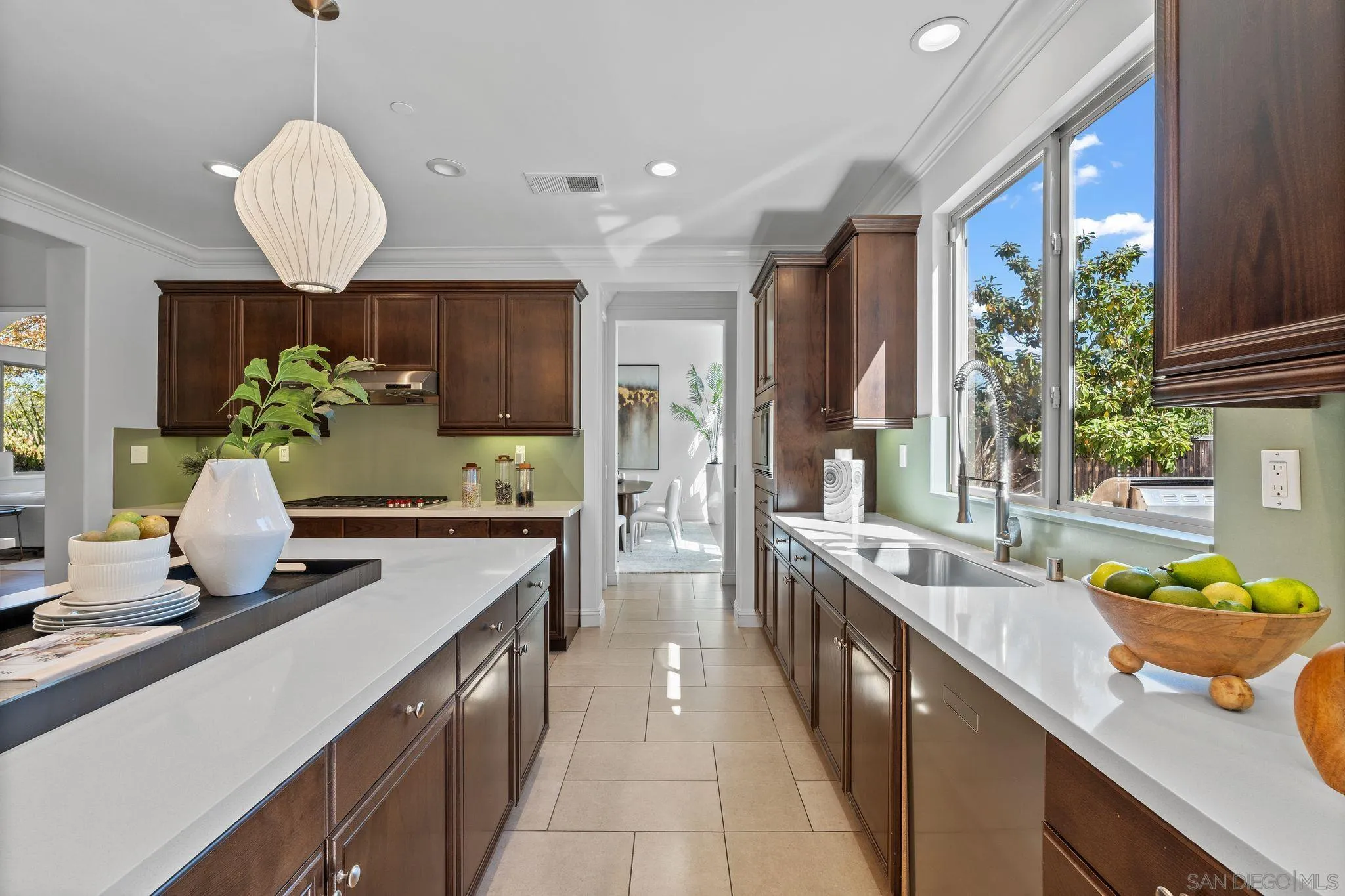 San Diego, California 92131, United States, 7 Bedrooms Bedrooms, ,5 BathroomsBathrooms,Residential,Active,128103