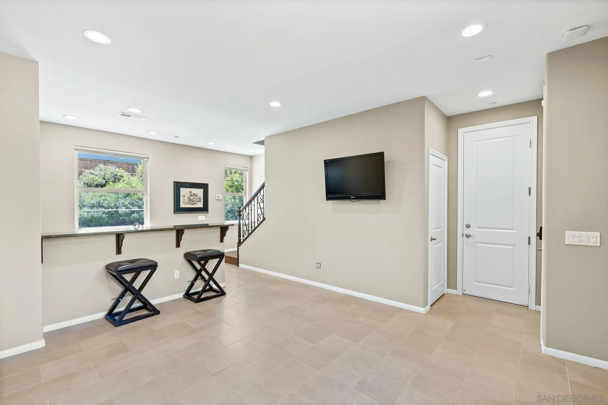 San Diego, California 92131, United States, 7 Bedrooms Bedrooms, ,5 BathroomsBathrooms,Residential,Active,128103