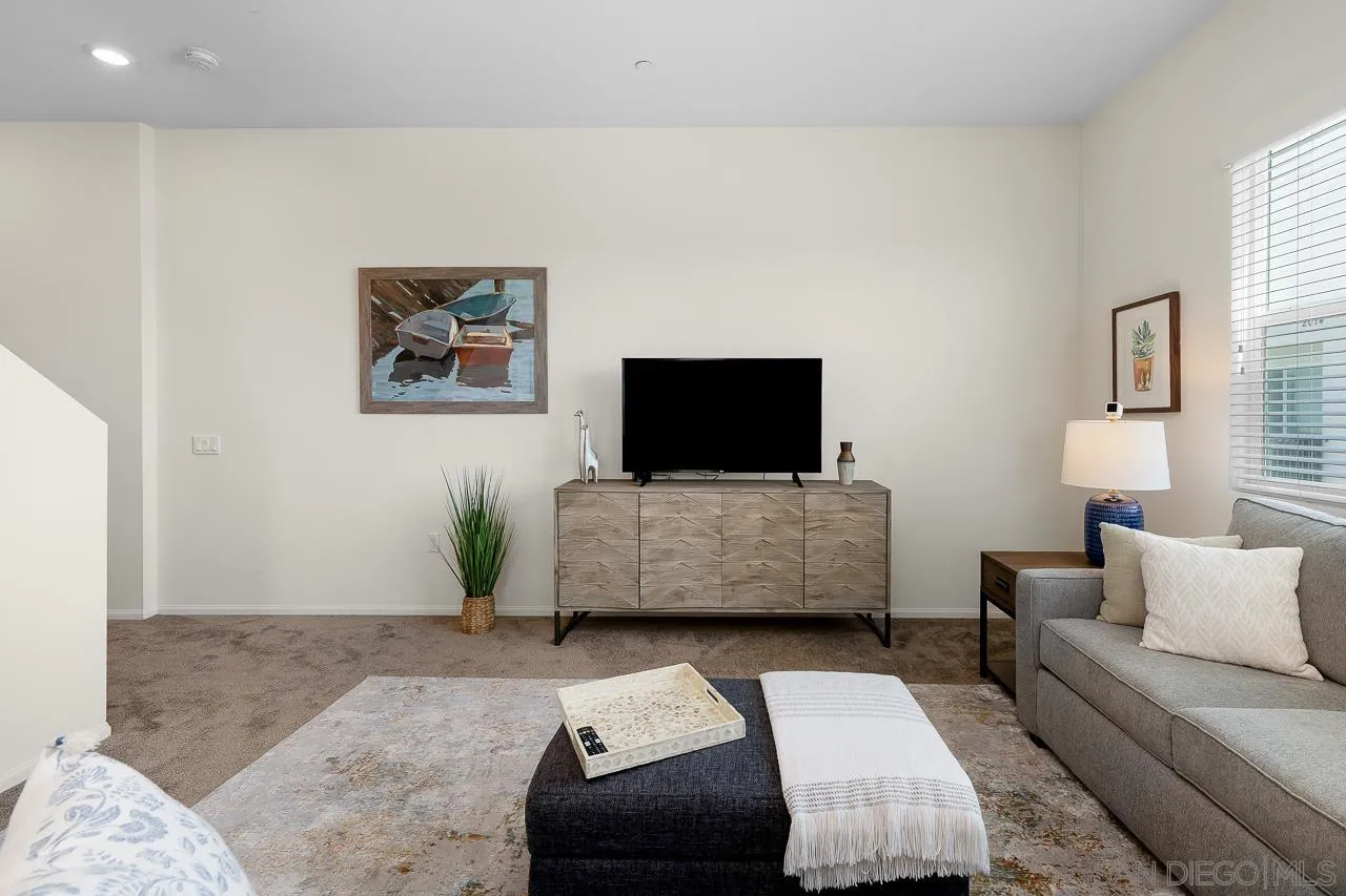 Chula Vista, California 91915, United States, 2 Bedrooms Bedrooms, ,3 BathroomsBathrooms,Residential,Active,15616