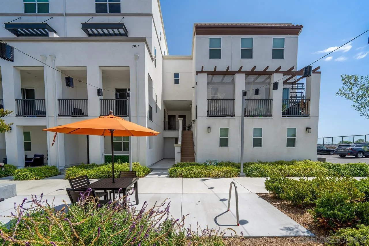 Chula Vista, California 91915, United States, 2 Bedrooms Bedrooms, ,3 BathroomsBathrooms,Residential,Active,15616