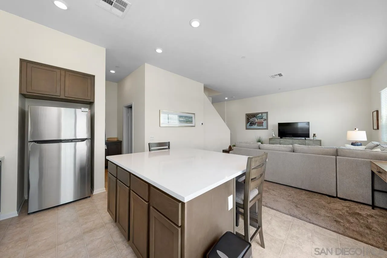 Chula Vista, California 91915, United States, 2 Bedrooms Bedrooms, ,3 BathroomsBathrooms,Residential,Active,15616