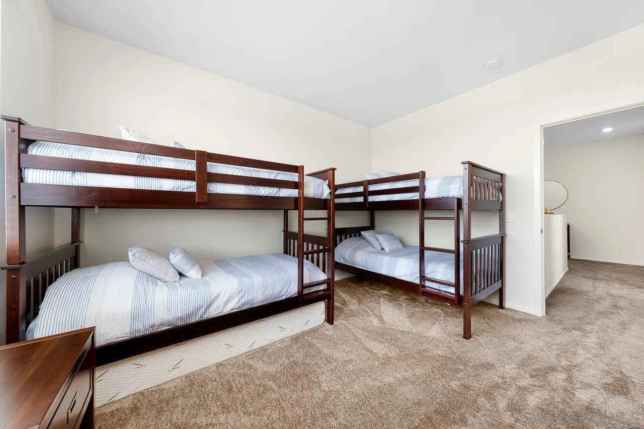 Chula Vista, California 91915, United States, 2 Bedrooms Bedrooms, ,3 BathroomsBathrooms,Residential,Active,15616