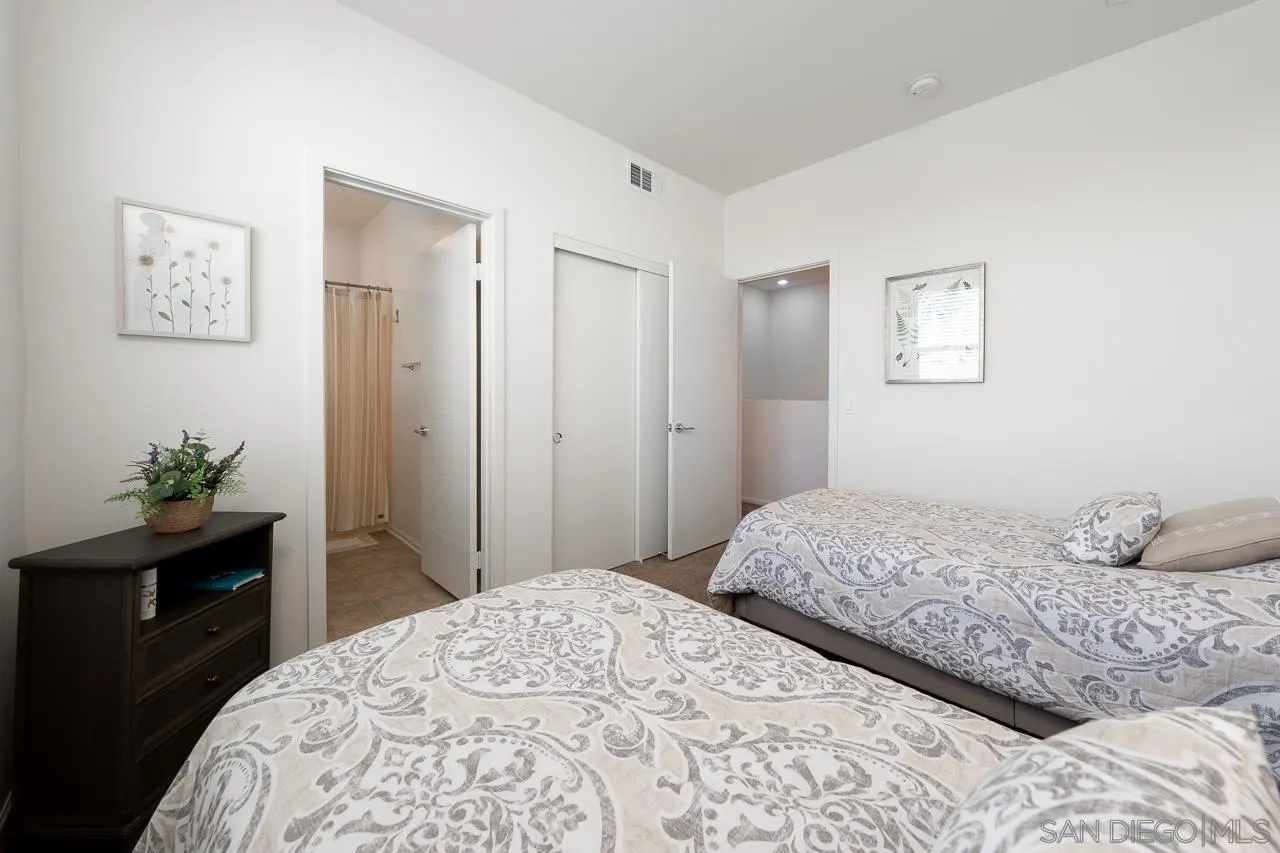 Chula Vista, California 91915, United States, 2 Bedrooms Bedrooms, ,3 BathroomsBathrooms,Residential,Active,15616