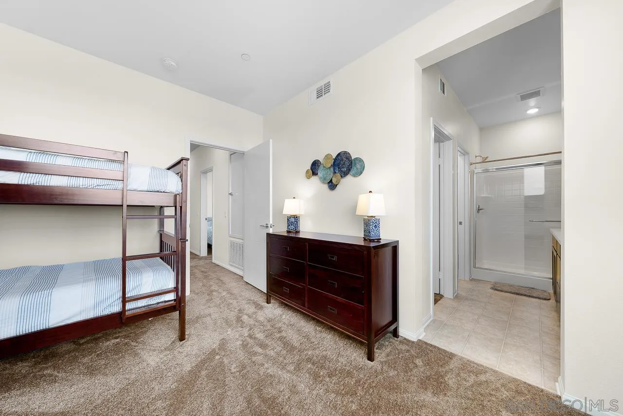 Chula Vista, California 91915, United States, 2 Bedrooms Bedrooms, ,3 BathroomsBathrooms,Residential,Active,15616