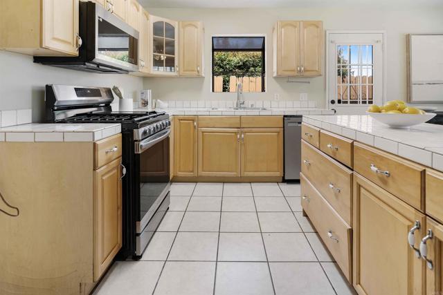 3722 Lynda Place