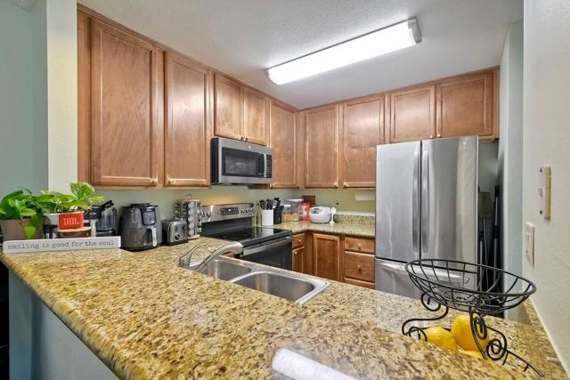 145 W El Norte Pkwy