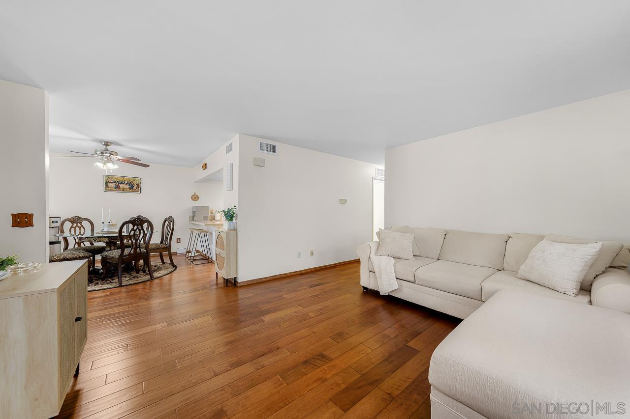 601 R Ave 15