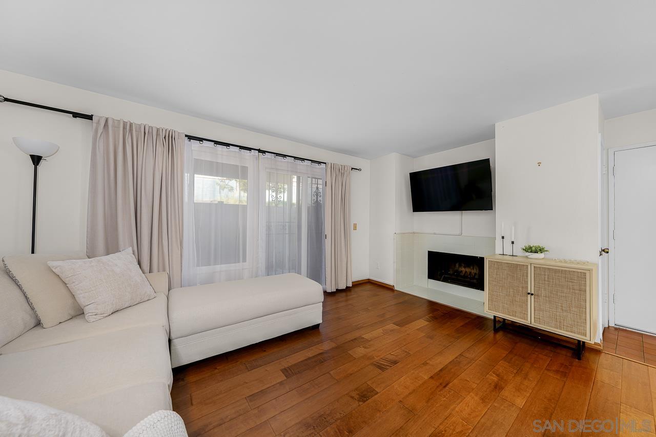 601 R Ave 15