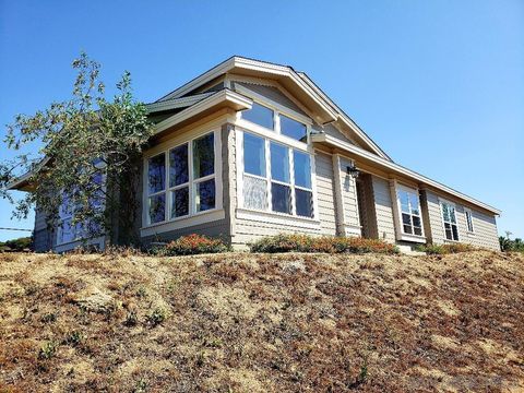 30663  Camino De Las Lomas Escondido CA 92026