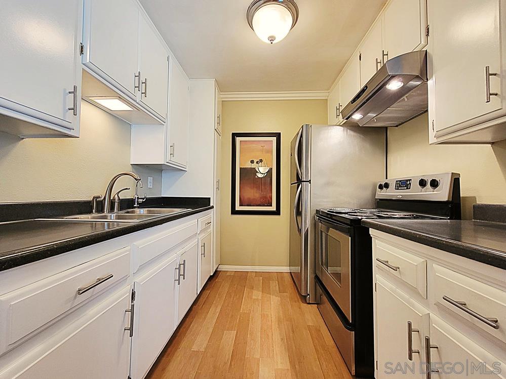 4930 Del Mar Ave 210
