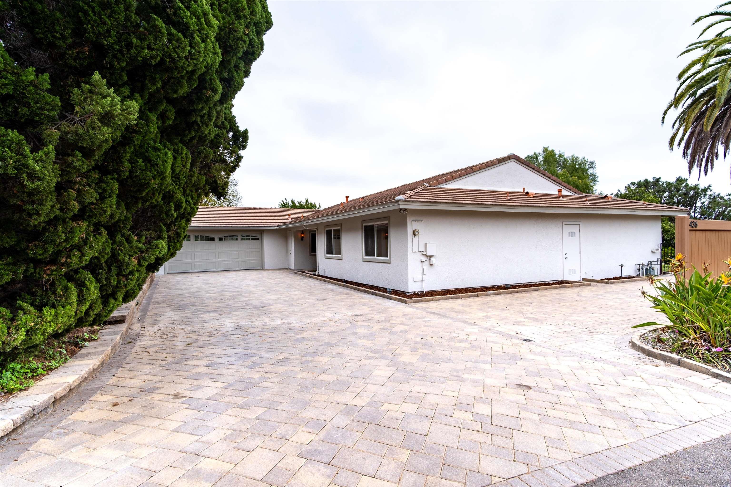 436 Montana Luna Ct
