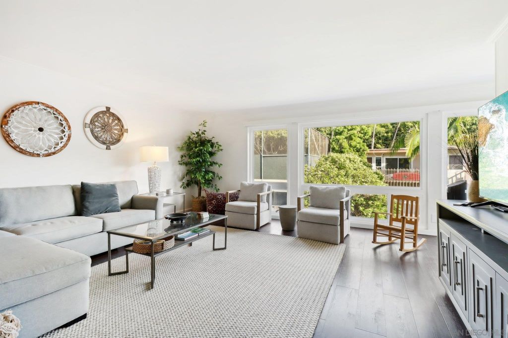 Photo for 2610 Torrey Pines Rd #C23, La Jolla, CA 92037 (MLS # 240011600)