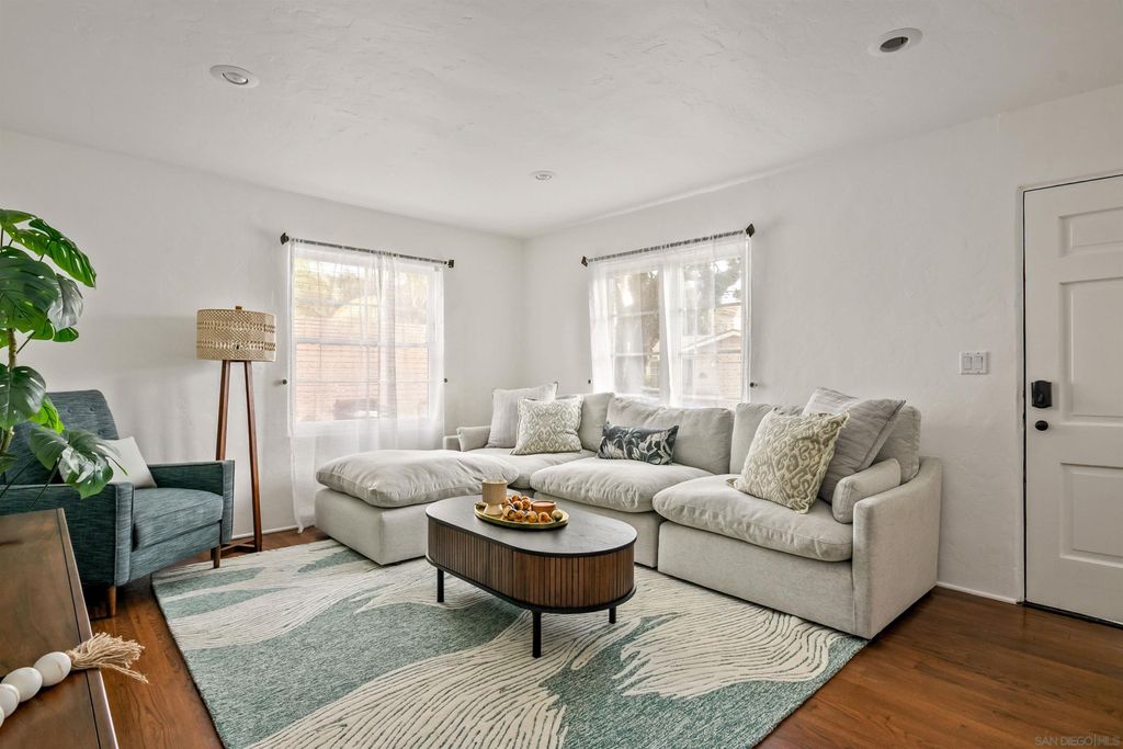 Photo of 714 Rushville St, La Jolla, CA 92037 (MLS # 250020880)