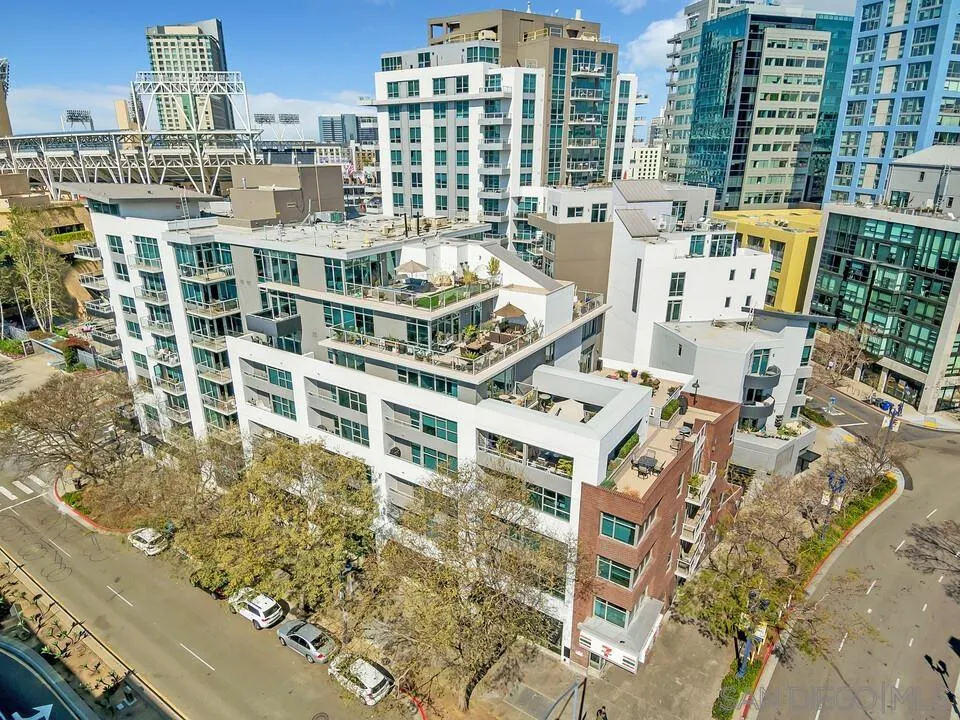 San Diego, California 92101, United States, ,1 BathroomBathrooms,Residential,Pending,6489