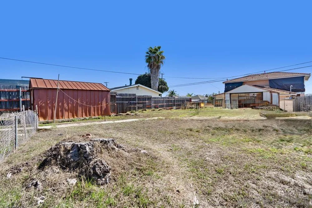 San Diego, California 92113, United States, 2 Bedrooms Bedrooms, ,1 BathroomBathrooms,Residential,Pending,78703