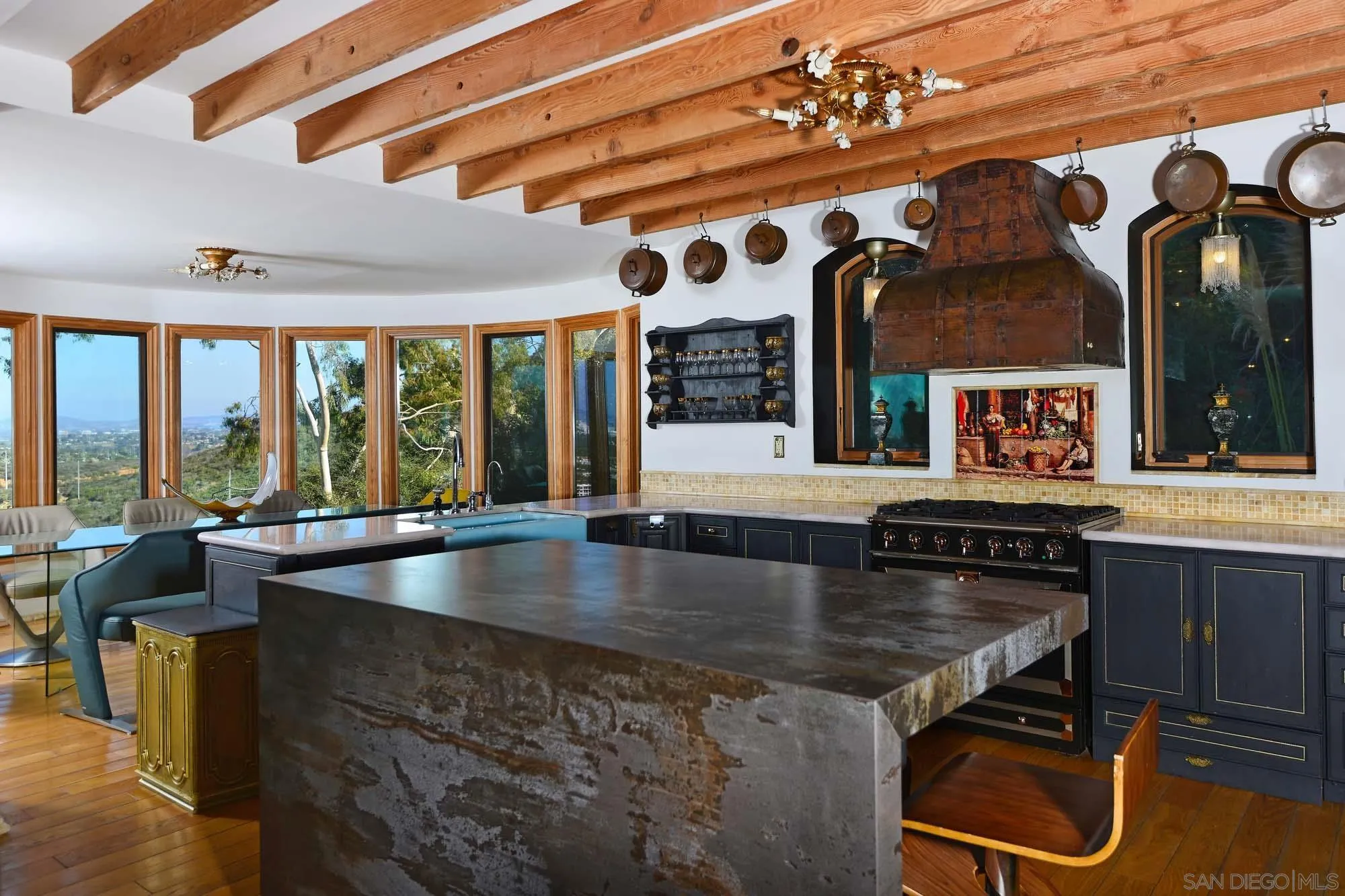 La Jolla, California 92037, United States, 3 Bedrooms Bedrooms, ,3 BathroomsBathrooms,Residential,Active,38119