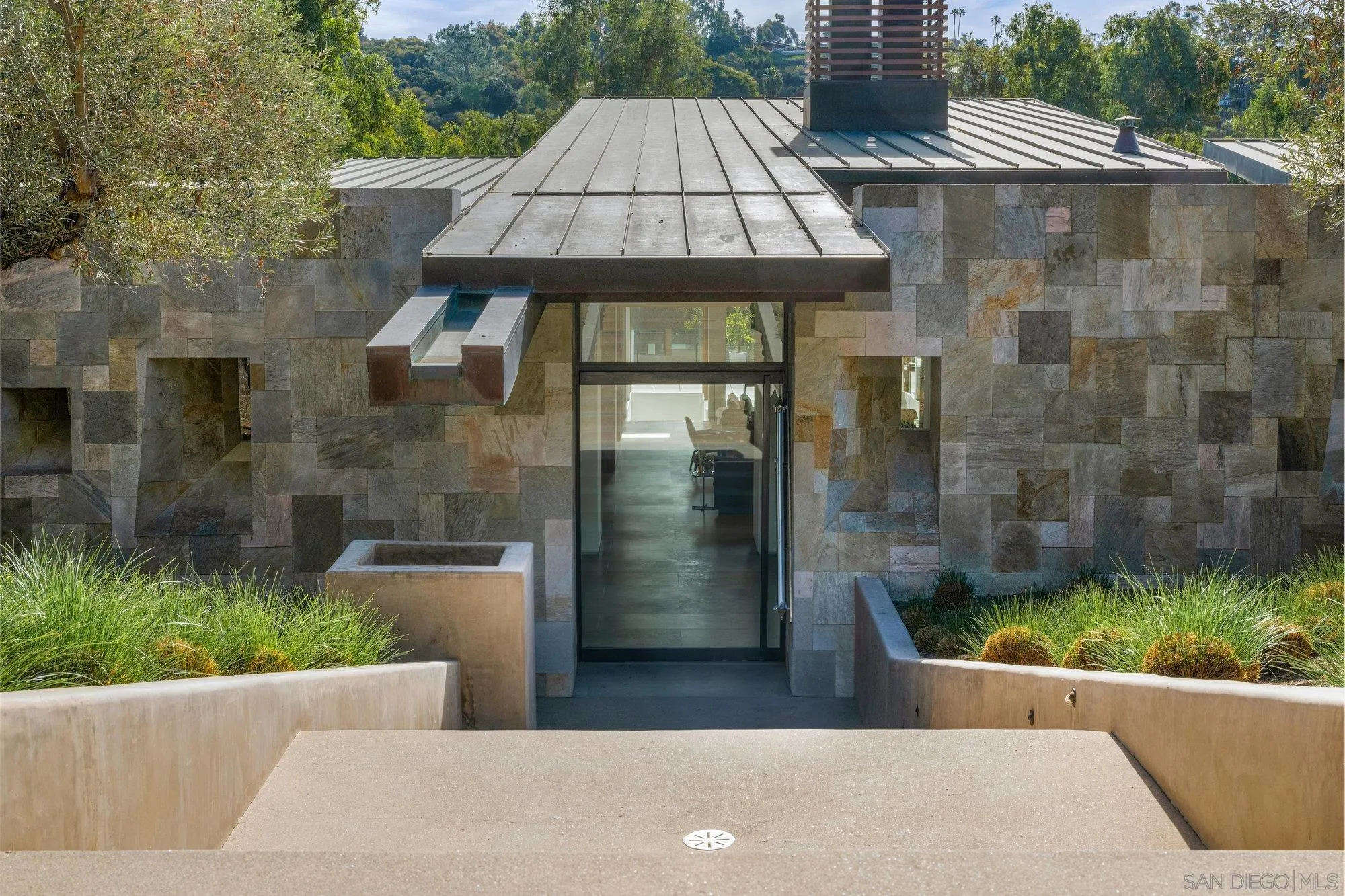 Rancho Santa Fe, California 92067, United States, 6 Bedrooms Bedrooms, ,7 BathroomsBathrooms,Residential,Active,15057