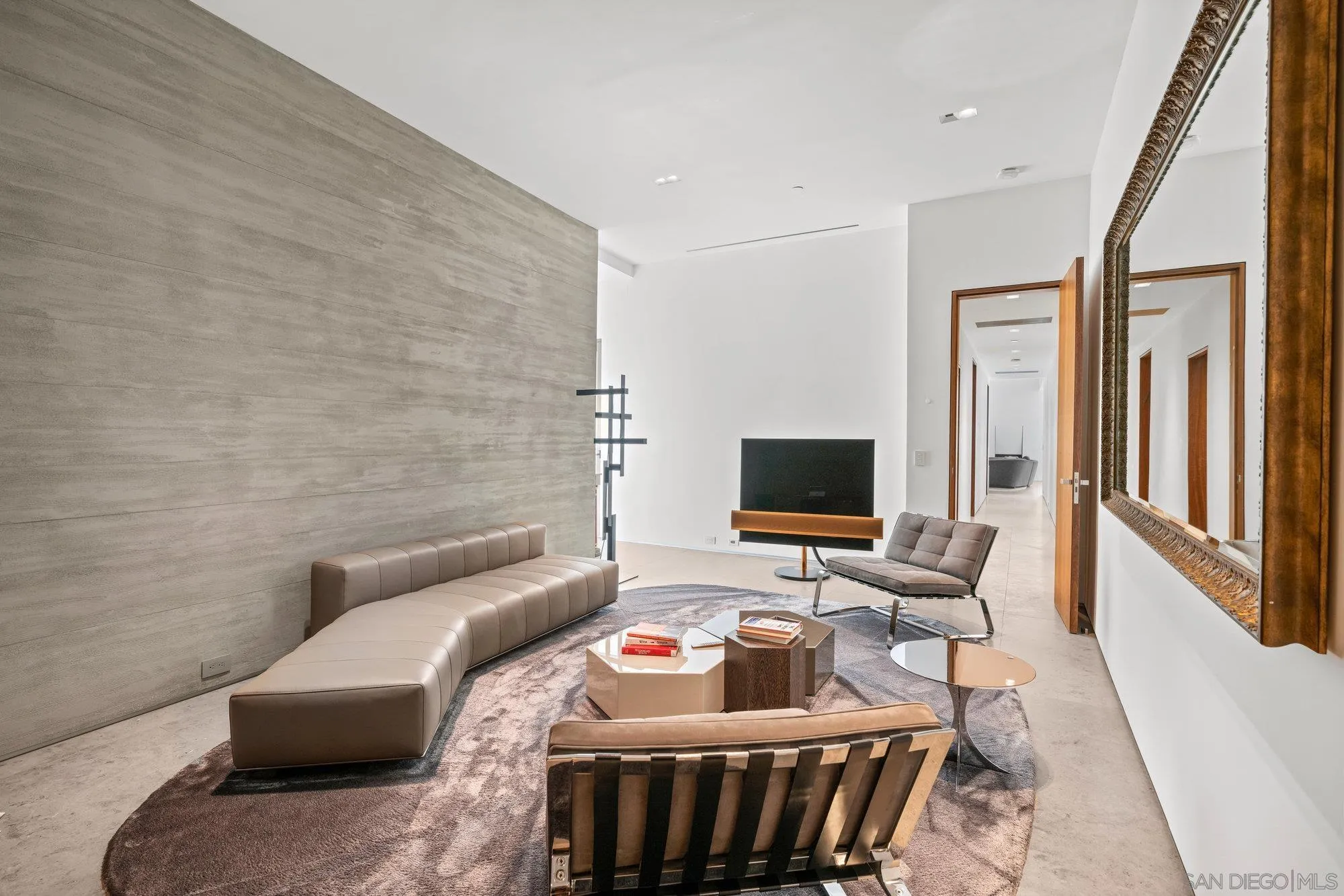 Rancho Santa Fe, California 92067, United States, 6 Bedrooms Bedrooms, ,7 BathroomsBathrooms,Residential,Active,15057