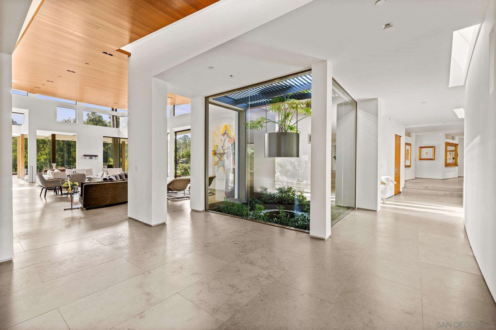 6545 Poco Lago