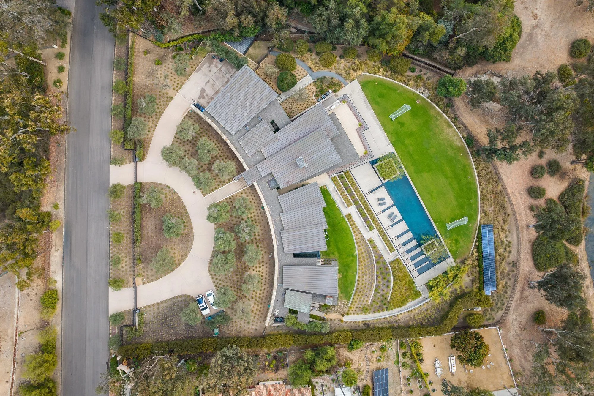 Rancho Santa Fe, California 92067, United States, 6 Bedrooms Bedrooms, ,7 BathroomsBathrooms,Residential,Active,15057