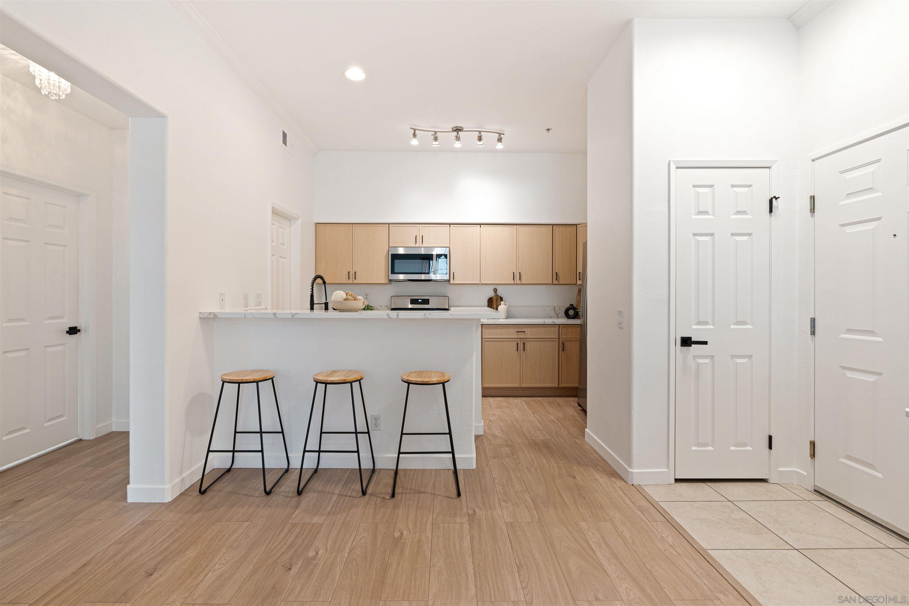 12364  Carmel Country Rd  306
