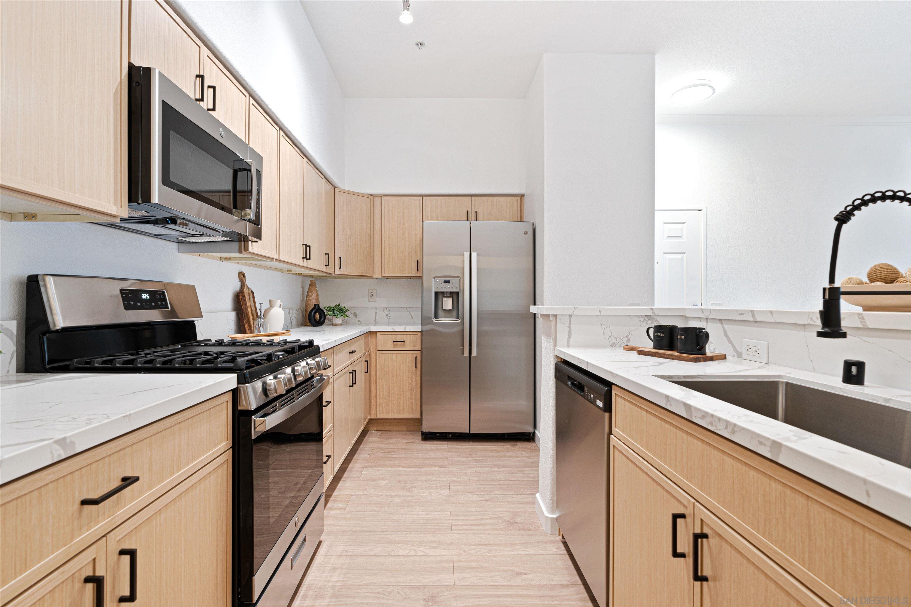 12364  Carmel Country Rd  306