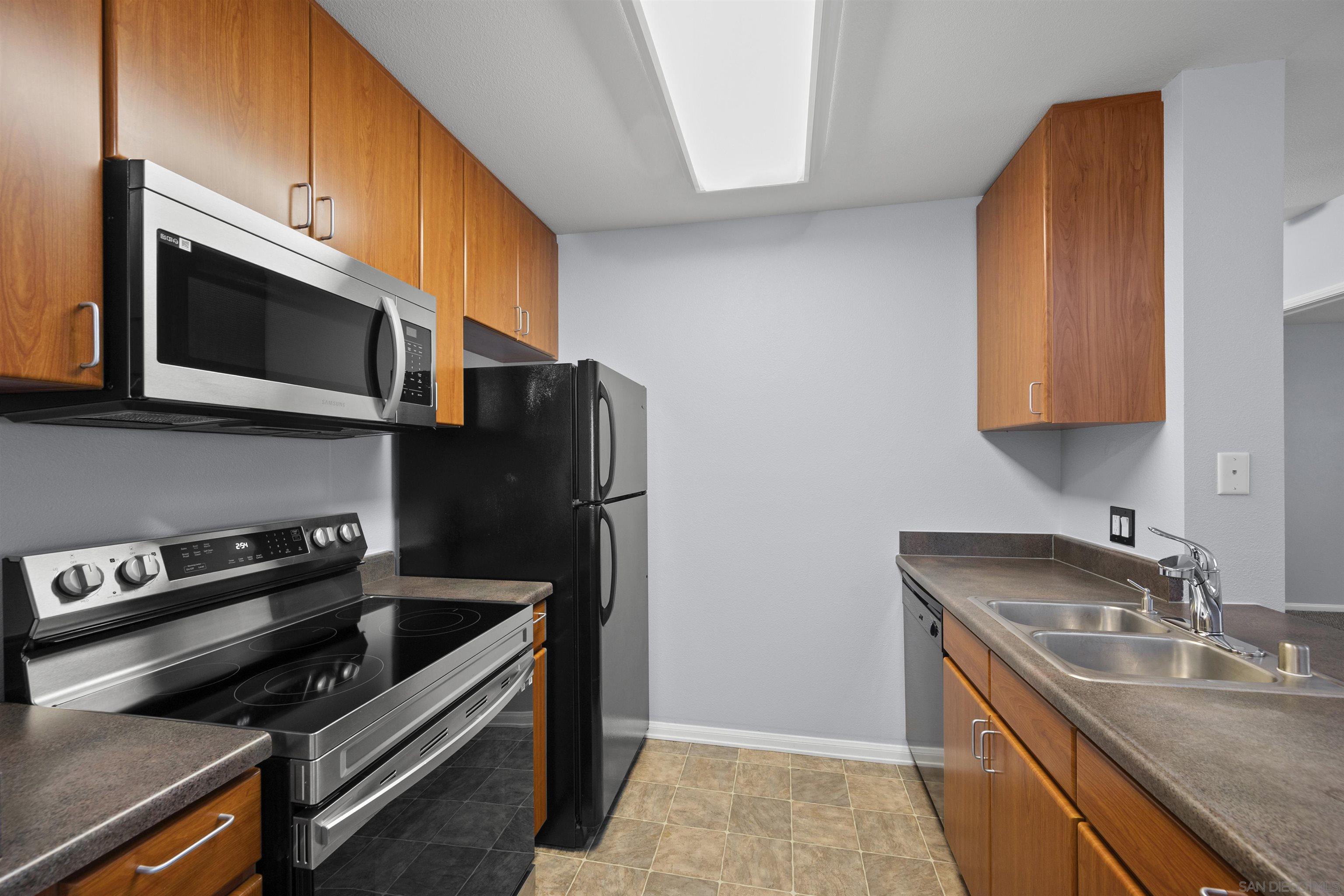 1435 India St 515