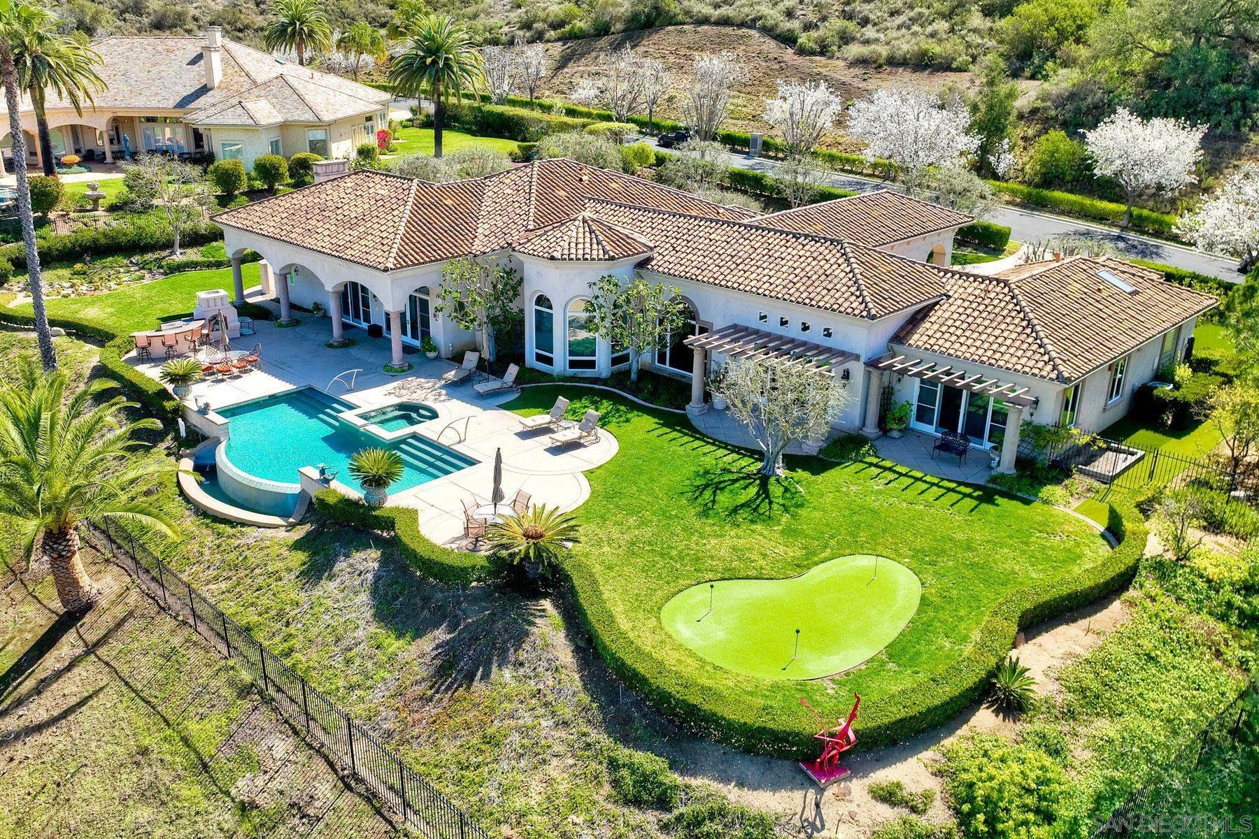 14300 Cascade Crossing