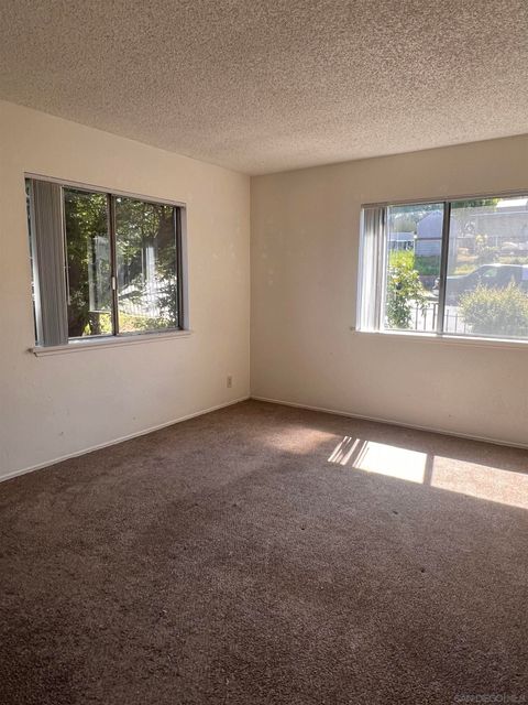 226 S Grape Escondido CA 92025