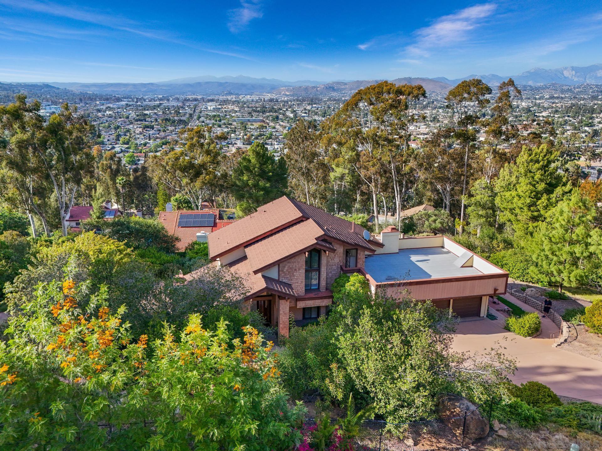 1586 Kimberly Woods Dr