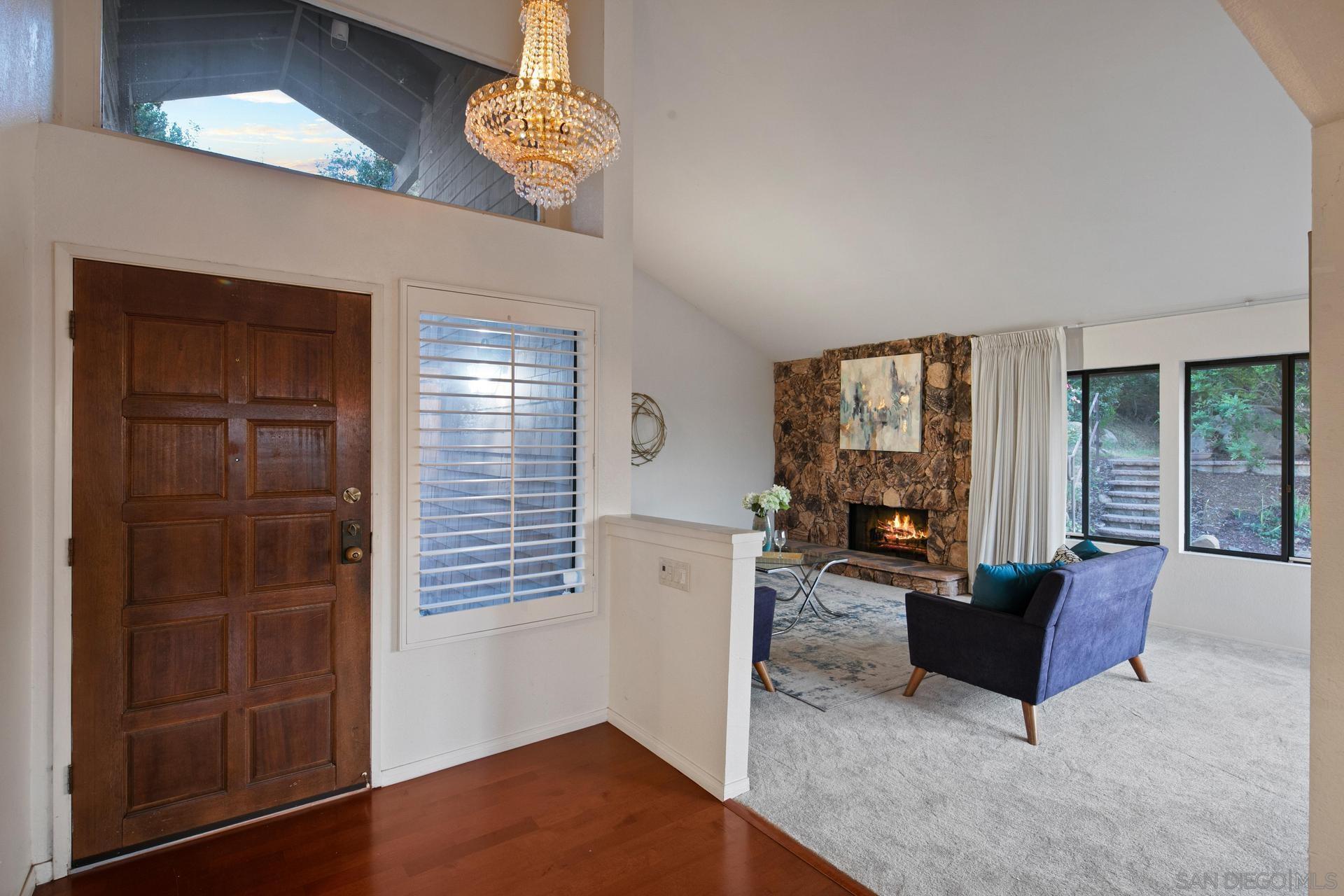 1586 Kimberly Woods Dr