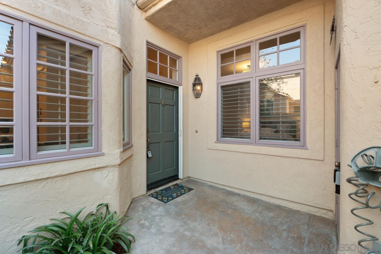 3614 Paseo Vista Famosa