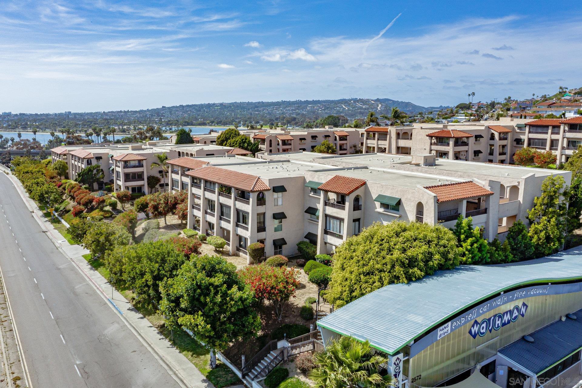 2540 Clairemonte Dr 307