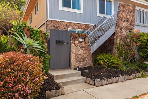 2329  Warrington St San Diego CA 92107